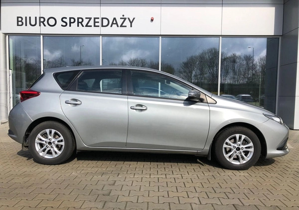 Toyota Auris cena 52900 przebieg: 80501, rok produkcji 2016 z Oława małe 436